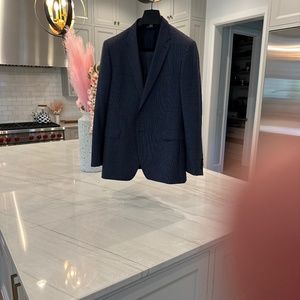Men’s Suit